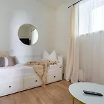 Noor - Dolce Flair In Center 아파트