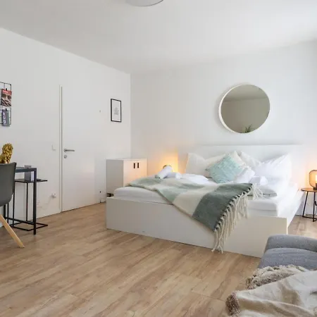 Noor - Dolce Flair In Center Apartment