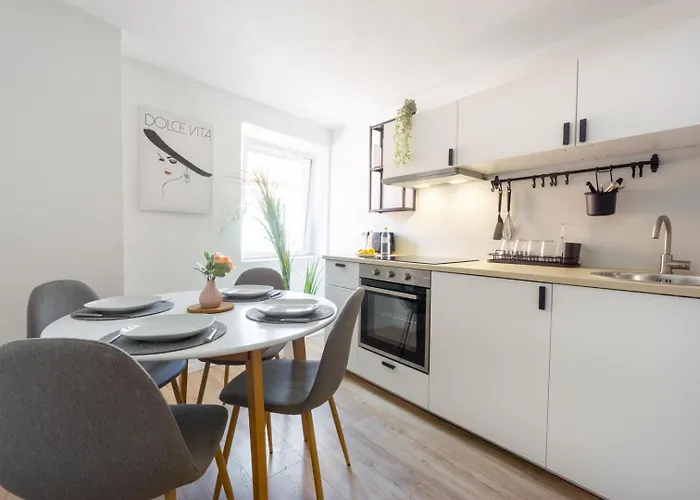 Noor - Dolce Flair In Center Apartament *