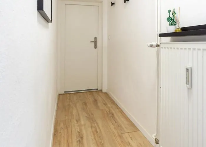 Dolce Flair In Center *