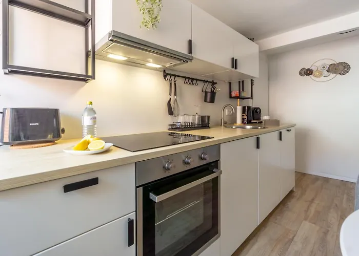 Noor - Dolce Flair In Center Apartament *