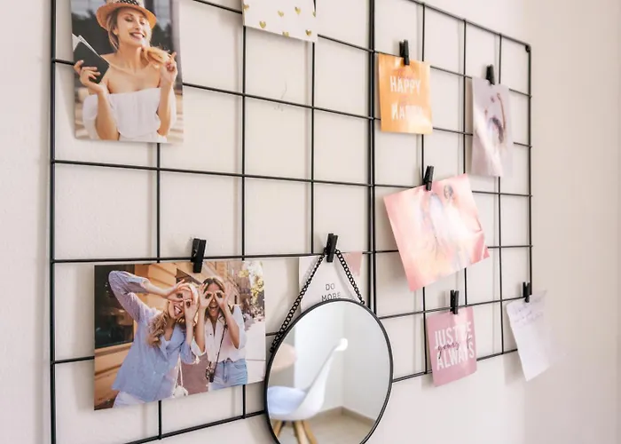 Noor - Dolce Flair In Center